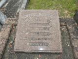 image of grave number 370436